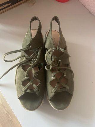 Sandalias Pull&Bear verde militar