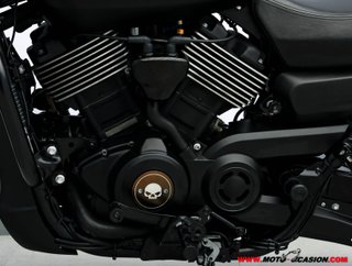 HARLEY-DAVIDSON STREET 750 -A2-