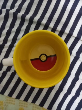 Taza Pokémon en su caja 480ml