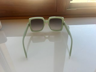 Gafas de sol cuadradas verdes
