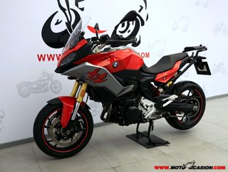 BMW F 900 XR