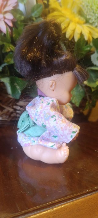 Barriguitas del Mundo Muñeca Japonesa
