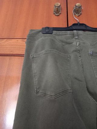 Pantalón vaquero gris