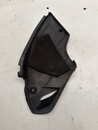 Tapa Bajo Asiento Izquierdo Honda CB Hornet 600 09