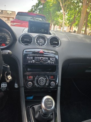 Peugeot RCZ 2015