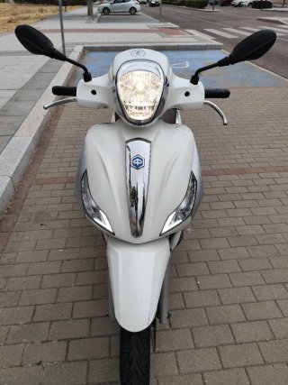 Piaggio Medley 125 ABS - con revisión e ITV hecha