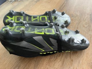 Botas de fútbol Adidas Predator Negras