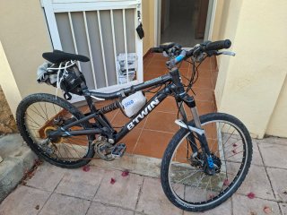 Bicicleta con kit eléctrico B'TWIN