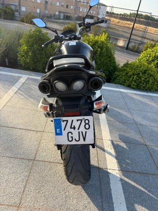 Suzuki GSX-R 600 Naked Negra