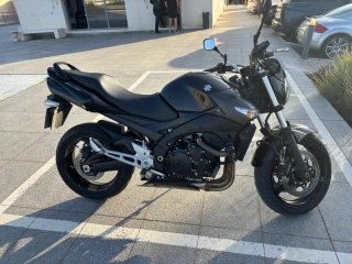 Suzuki GSX-R 600 Naked Negra