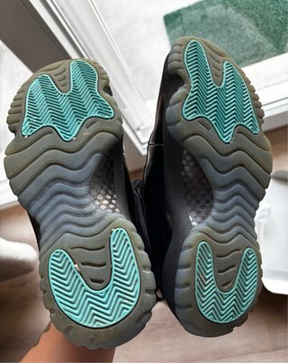 Jordan nere lucide sneakers buone condizioni