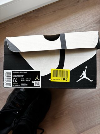 Jordan nere lucide sneakers buone condizioni