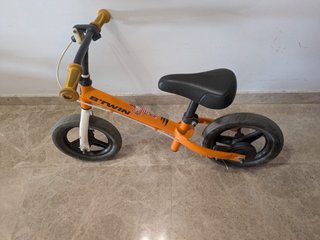 Bicicleta sin pedales Btwin naranja