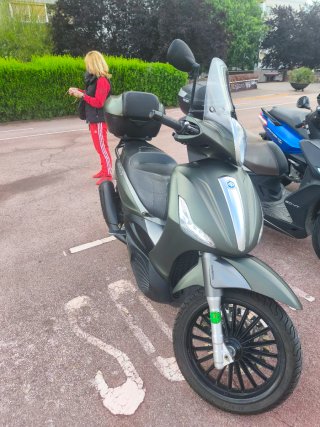 Piaggio Beverly 300s Maxi Scooter 2020