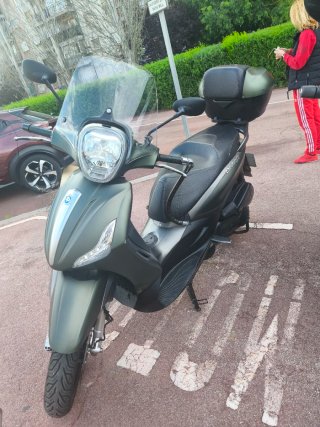 Piaggio Beverly 300s Maxi Scooter 2020