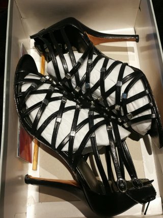 Sandalias Gloria Ortiz Piel Negras Talla 36