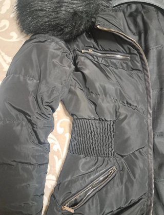 Abrigo Morgan Negro con Cuello de Pelo
