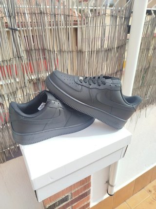 Nike Air Force 1 Low '07 Talla 39