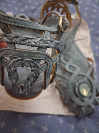 Sandalias Alma en Pena grises