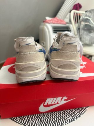Zapatillas Nike Beige y Azul