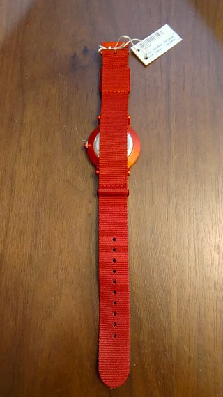 Reloj Bering True Aurora rojo, nuevo a estrenar