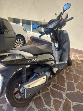 Honda SH 300 ABS Scooter