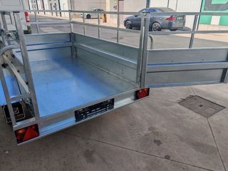 NUEVO: Remolque 750 kg 208X133X50 + barandillas