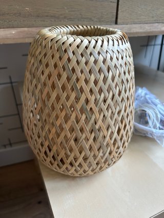 Lámpara de techo bambú tejido. Diametro 20 cm