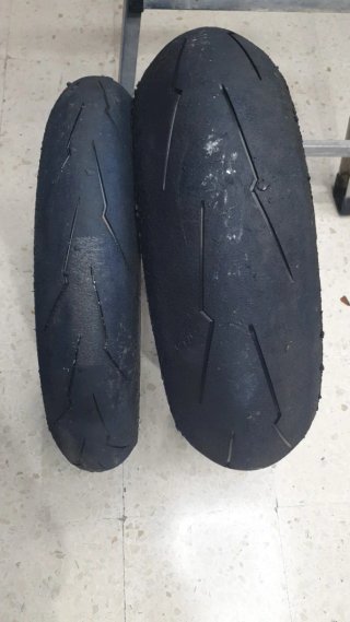 Neumáticos Rayados Bridgestone V02 Slicks