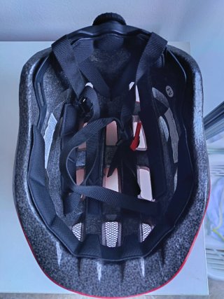 Casco de bicicleta infantil rojo
