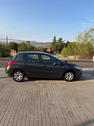 Peugeot 308 2012