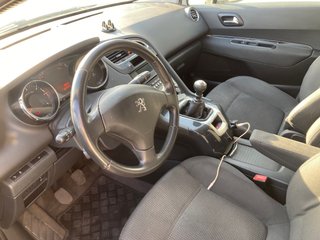 Peugeot 5008 1.6 bluehdi 120