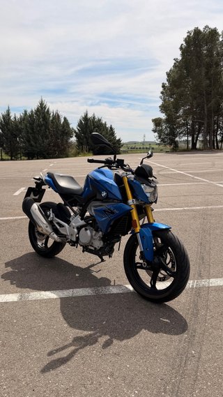 BMW G 310 R Azul
