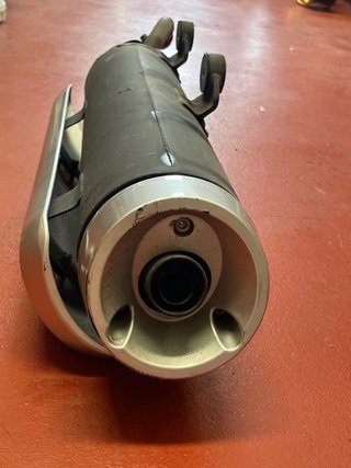 Tubo de escape Suzuki Burgman 125 ABS