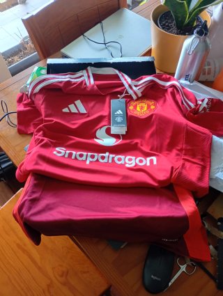 Camiseta Oficial Manchester United 24/25