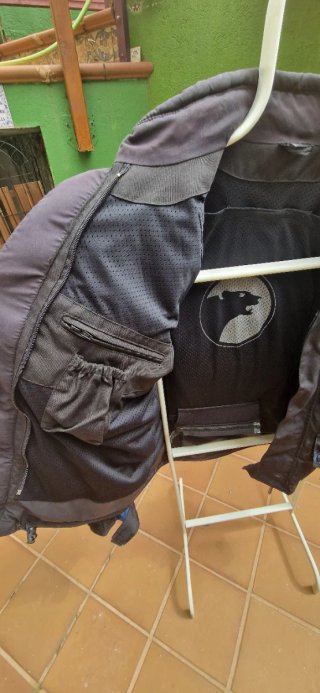 Chaqueta Moto Bering Negra y Azul