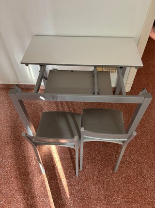 Mesa de cocina extensible + 2 sillas