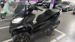 Piaggio MP3 400 Negra