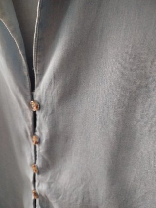 Camisa azul denim fina