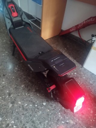 Patinete Segway ZT3 Pro comprado marzo placa dgt