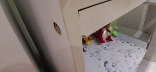 Litera con estantería y escalera