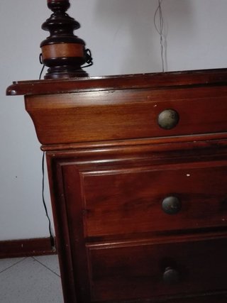 Cassettiera in legno massello
