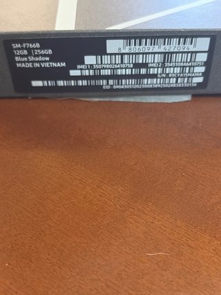 Samsung Galaxy Z Flip 7