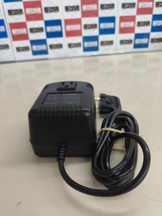 Convertidor Nedis 230V a 110V 100VA