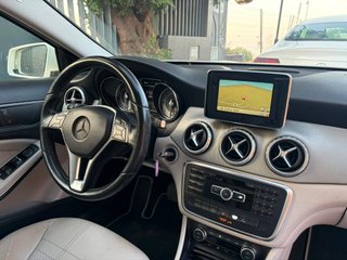 Mercedes-Benz GLA 200 CDI STYLE 7G-DCT 2014