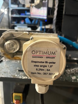 Fresadora OPTIMUM BF-30V