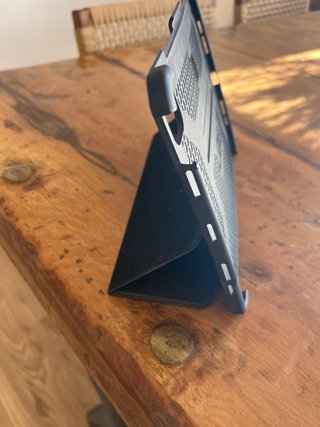 Funda iPad Urban Armor Gear