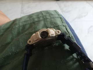 Reloj SANDA Beige y Negro