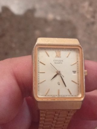 Reloj Citizen Quartz Vintage Mujer Dorado