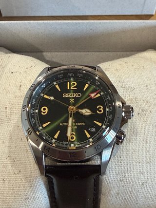 Seiko Prospex Alpinist GMT Verde